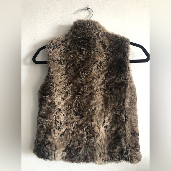 Gap Kids Faux Fur Vest M (8-9) - Picture 3 of 6